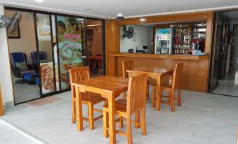 Welcome Inn Hotel Karon Beach Double Superior Room from Only 700 Baht