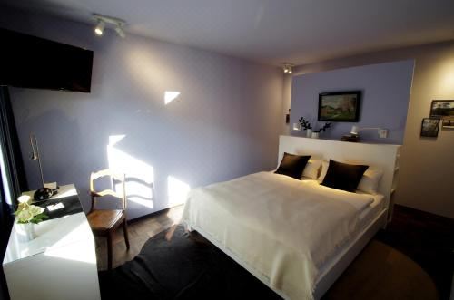 双人房（带独立浴室）