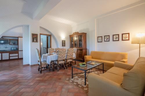Le Rocche di Valiano Two-Bedroom Apartment