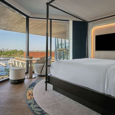 Deluxe King Room with River View