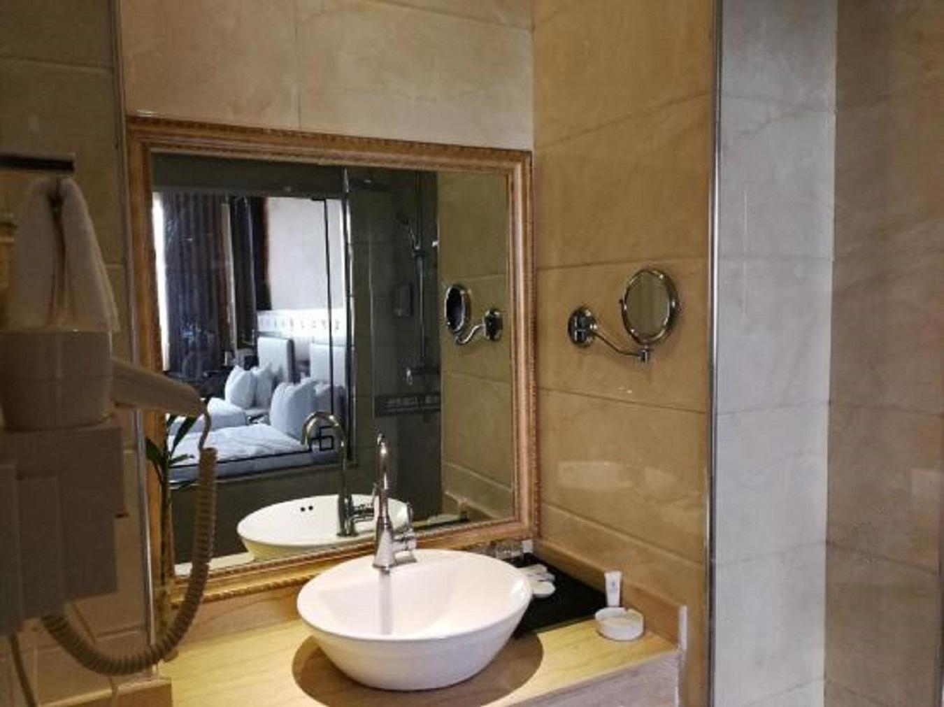 行政单人间（电脑房）