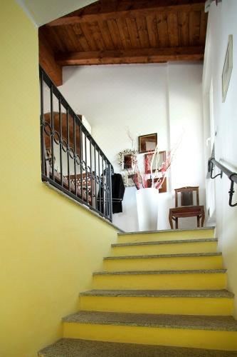 带湖景的双人间