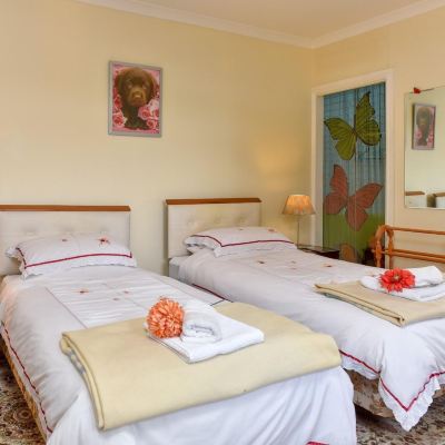 Standard Family Room Ensuite The Warren Guest House Promo Code