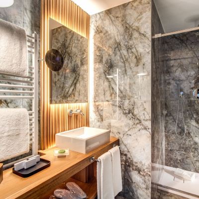 Junior Suite Dbh - Lake Como Promo Code