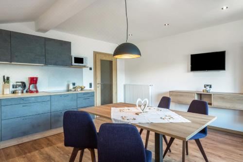 高级一卧室带阳台公寓