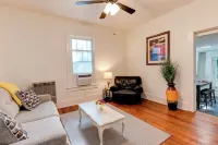 Suite 4, Quick Walk to Downtown Black Mountain