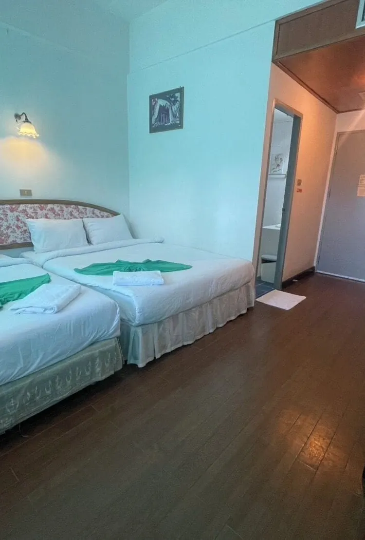 ห้องพรีเมียมเตียงใหญ่หรือเตียงแฝด