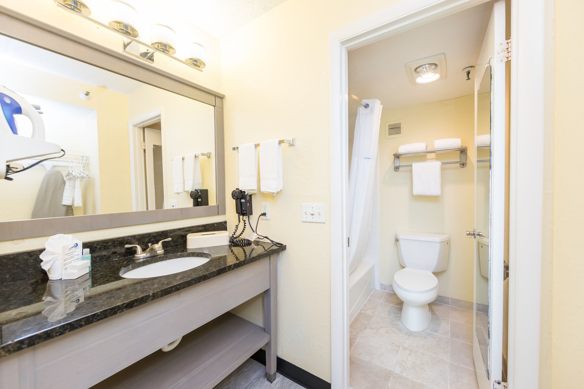 豪华两张双人床房