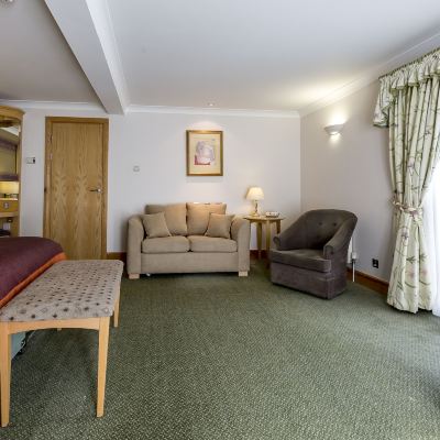 Superior Family Room Hellidon Lakes Hotel Promo Code