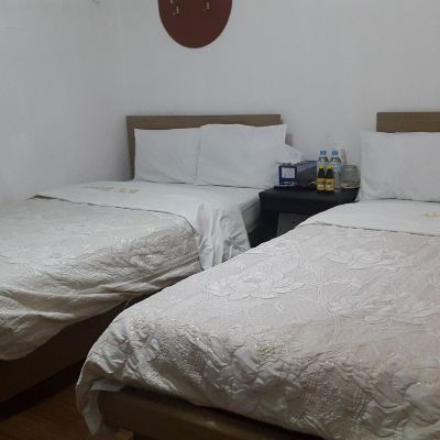 Twin Room, Mountain View (Youtube & Netflix Available Using Personal Account) 바다가 보이는 사이판 모텔 쿠폰