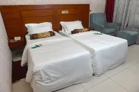 Welcome Garden's Hotel Hotele w: 