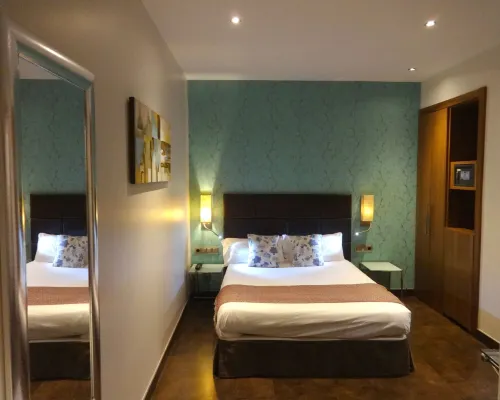 Hotel Lloret Ramblas 바르셀로네스 호텔