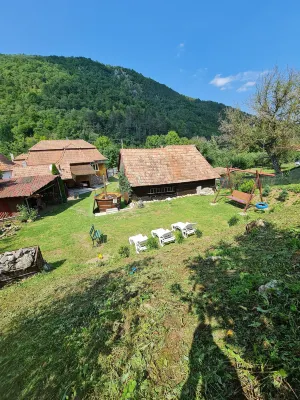House of Rei with Hot Tube Отели в г. 