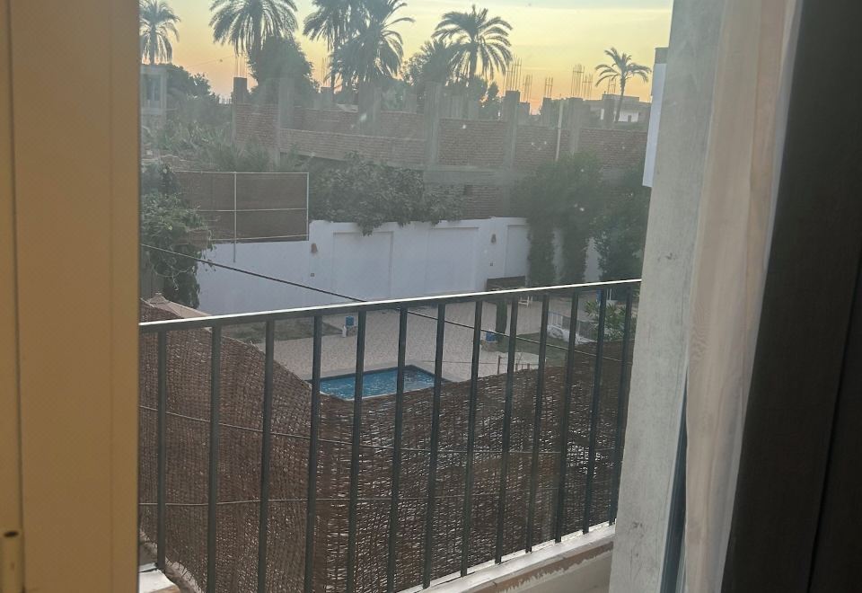 两卧室公寓，享有山景