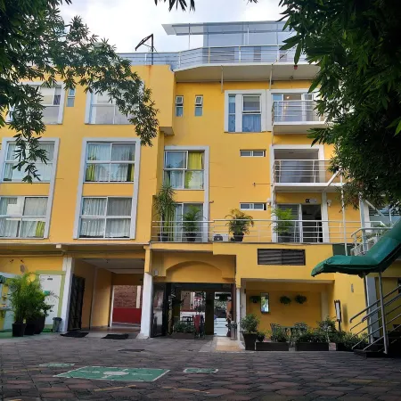 Hotel Ruah