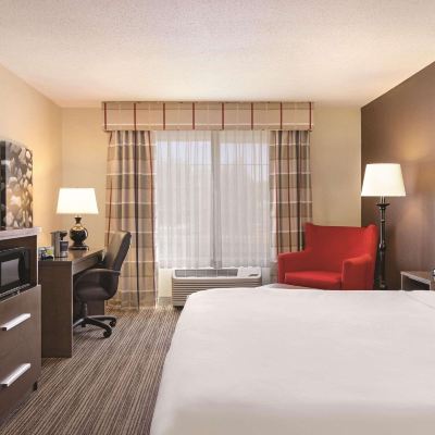 King Room-Accessible-Non-Smoking Country Inn & Suites by Radisson, Albert Lea, MN Promo Code