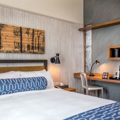 Mini Room, 1 Queen Bed, Non Smoking Hotel 1868 Promo Code