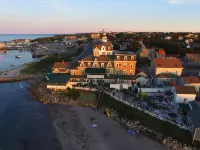 Block Island Beach House Hotels in Block Island