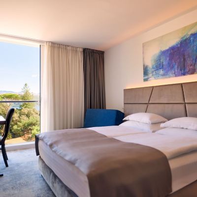 Family Triple Room, Partial Sea View Hotel Paris Promo Code