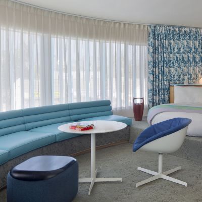 Romantic Suite with round Bed Beverly Laurel Hotel Promo Code