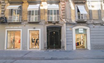 B&B Chiaia 32 - Housity