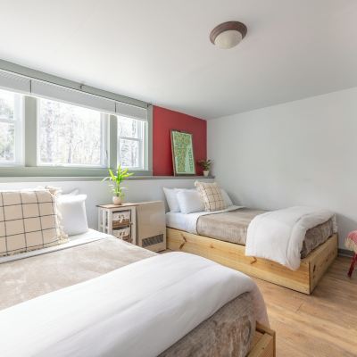 Combined Brookside Apartment & Room 16 Warren Lodge Promo Code
