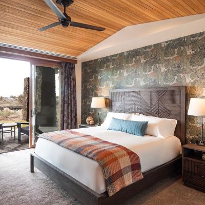 Deluxe Room, 1 King Bed (Ranch House Guestroom Adult Only 21+) Brasada Ranch Promo Code