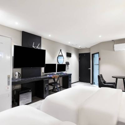 Premium Twin Room Stay 25 Promo Code