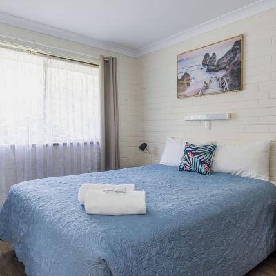 One-Bedroom Chalet Emu Beach Chalets Promo Code