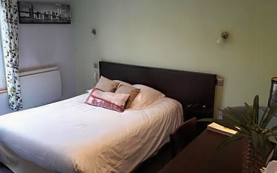 Hostellerie du Lion d'Or - Housity