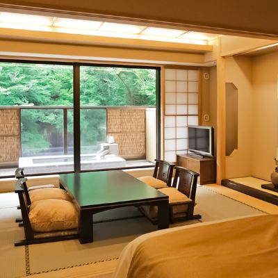 デラックスマウンテンビューセミウェスタンスタイルルーム、専用露天風呂付き 箱根湯本温泉 天成園 クーポン