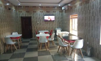 Suitetrails - Suncourt Feel at Home Suites