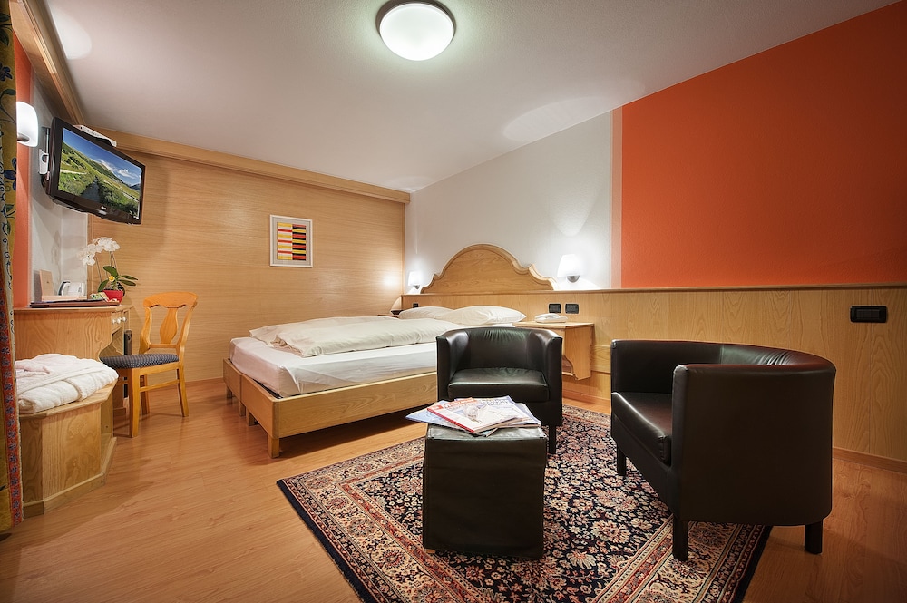 高级双人房（带阳台）