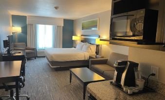 Holiday Inn Express & Suites Montgomery