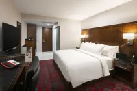 Otl Gouverneur Saguenay Hotels in 