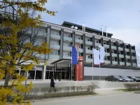 Hunguest Szeged - ex Forrás Отели в г. 