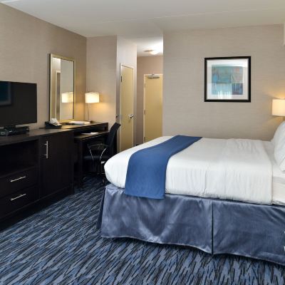 Standard King Room with Jetted Tub Holiday Inn Express & Suites Peekskill-Lower Hudson Valley, an IHG Hotel Promo Code