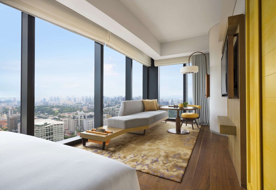 Andaz SingaporeI King Bed Corner City View, Deluxe
