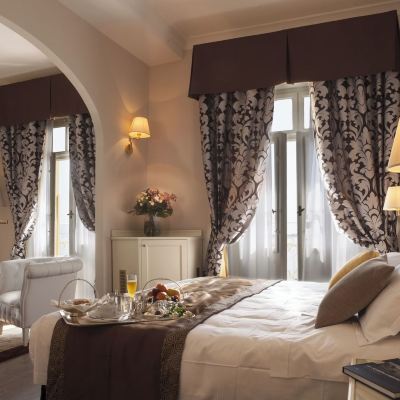 Junior Studio Suite, Balcony, Lake View Grand Hotel Gardone Promo Code