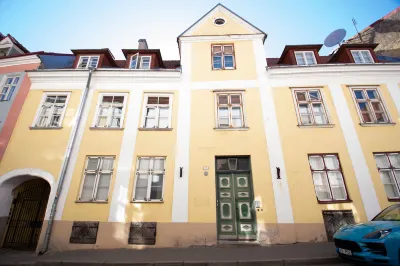 Tallinn City Apartments Old Town Toompea Отели в г. 