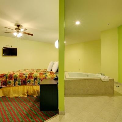 Suite With Jetted Tub-Non-Smoking Guest Inn San Benito Harlingen Promo Code