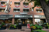 The Armstrong Hotel Отели в г. 