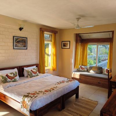 Family Suite Azalea Promo Code