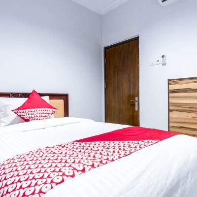  Suite Triple OYO 283 Helvetia Residence Promo Code