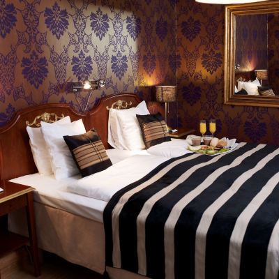 Suite, 1 Queen Bed, Non Smoking, Balcony (Living Room) Hotel Kung Carl, WorldHotels Crafted Promo Code