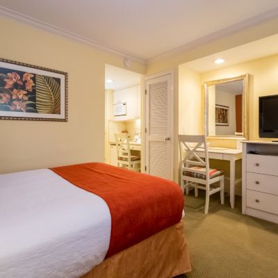 Standard Two Double Room Inn at The Beach Promo Code