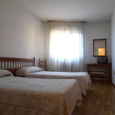 Double Room Hostal EC Leon Promo Code
