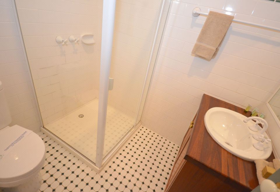 传统大床双人房