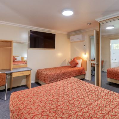 One-Bedroom Access Apartment Motel Carnarvon Promo Code