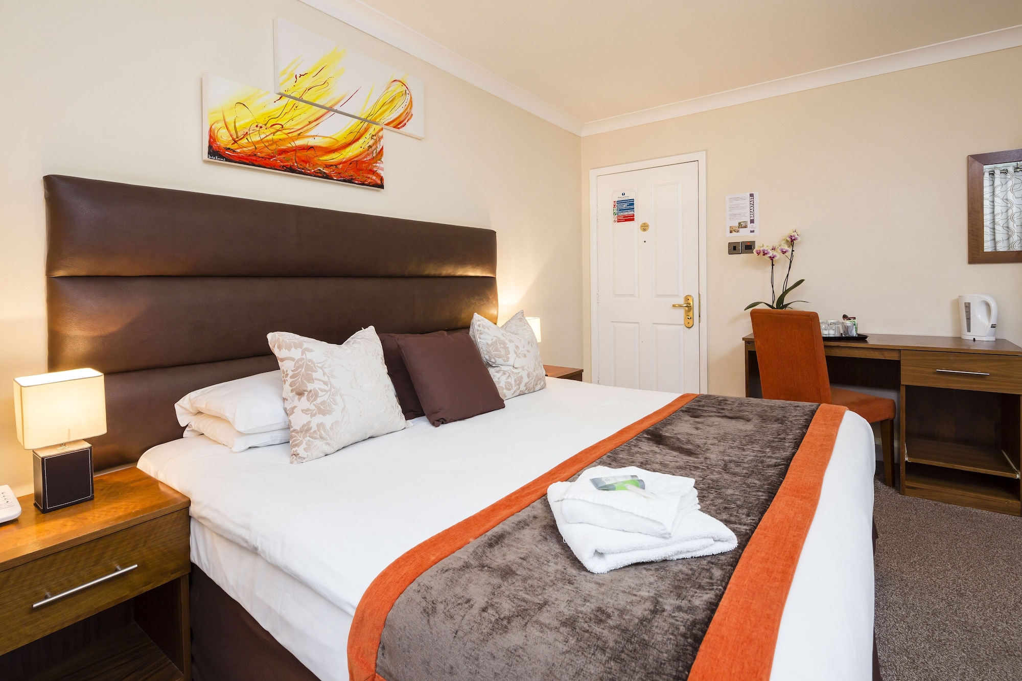 经济双人房， 连通浴室